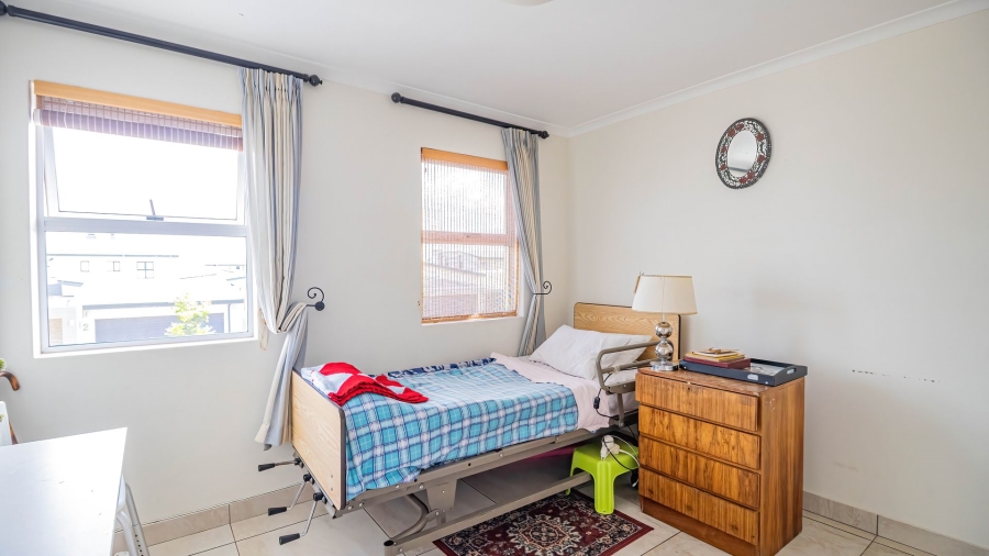 4 Bedroom Property for Sale in Sunset Estate Western Cape